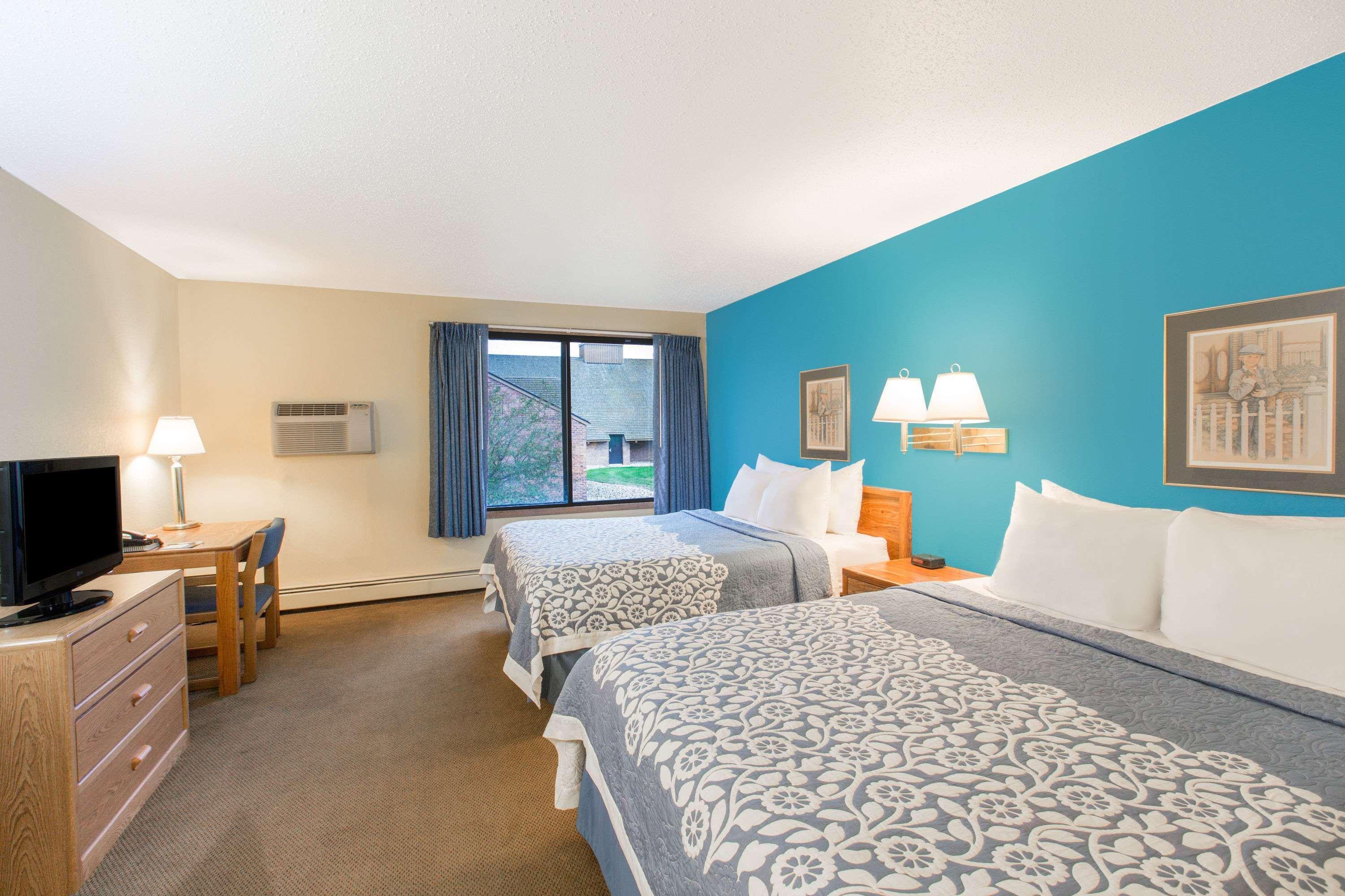 Days Inn By Wyndham Sioux Falls Bagian luar foto