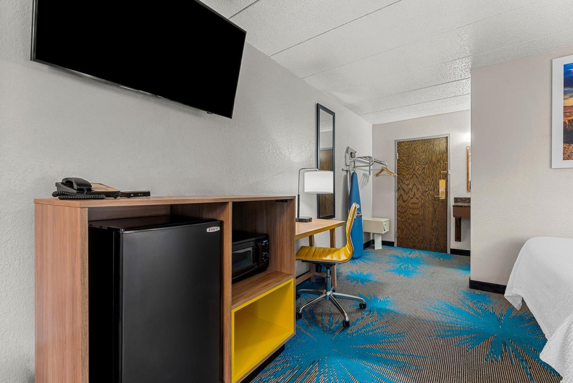 Days Inn By Wyndham Sioux Falls Bagian luar foto