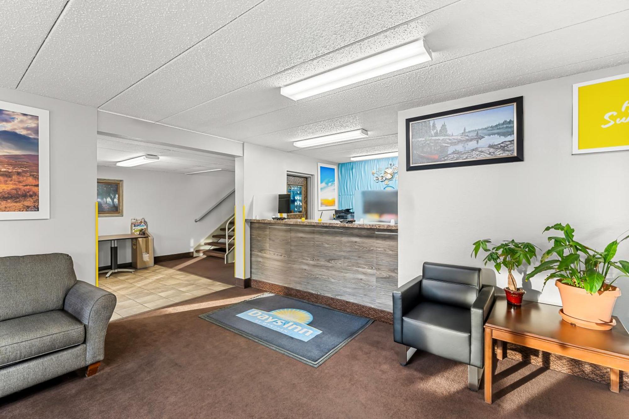 Days Inn By Wyndham Sioux Falls Bagian luar foto