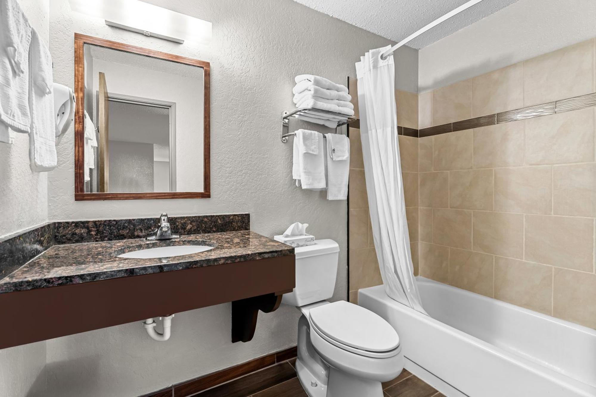 Days Inn By Wyndham Sioux Falls Bagian luar foto
