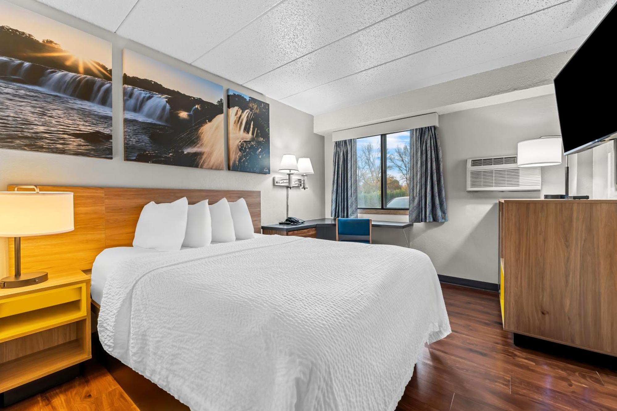 Days Inn By Wyndham Sioux Falls Bagian luar foto