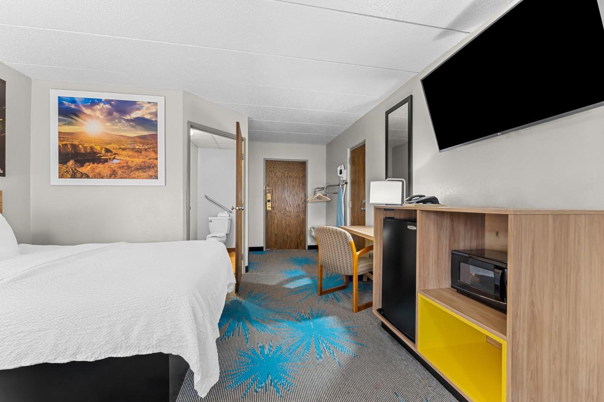 Days Inn By Wyndham Sioux Falls Bagian luar foto