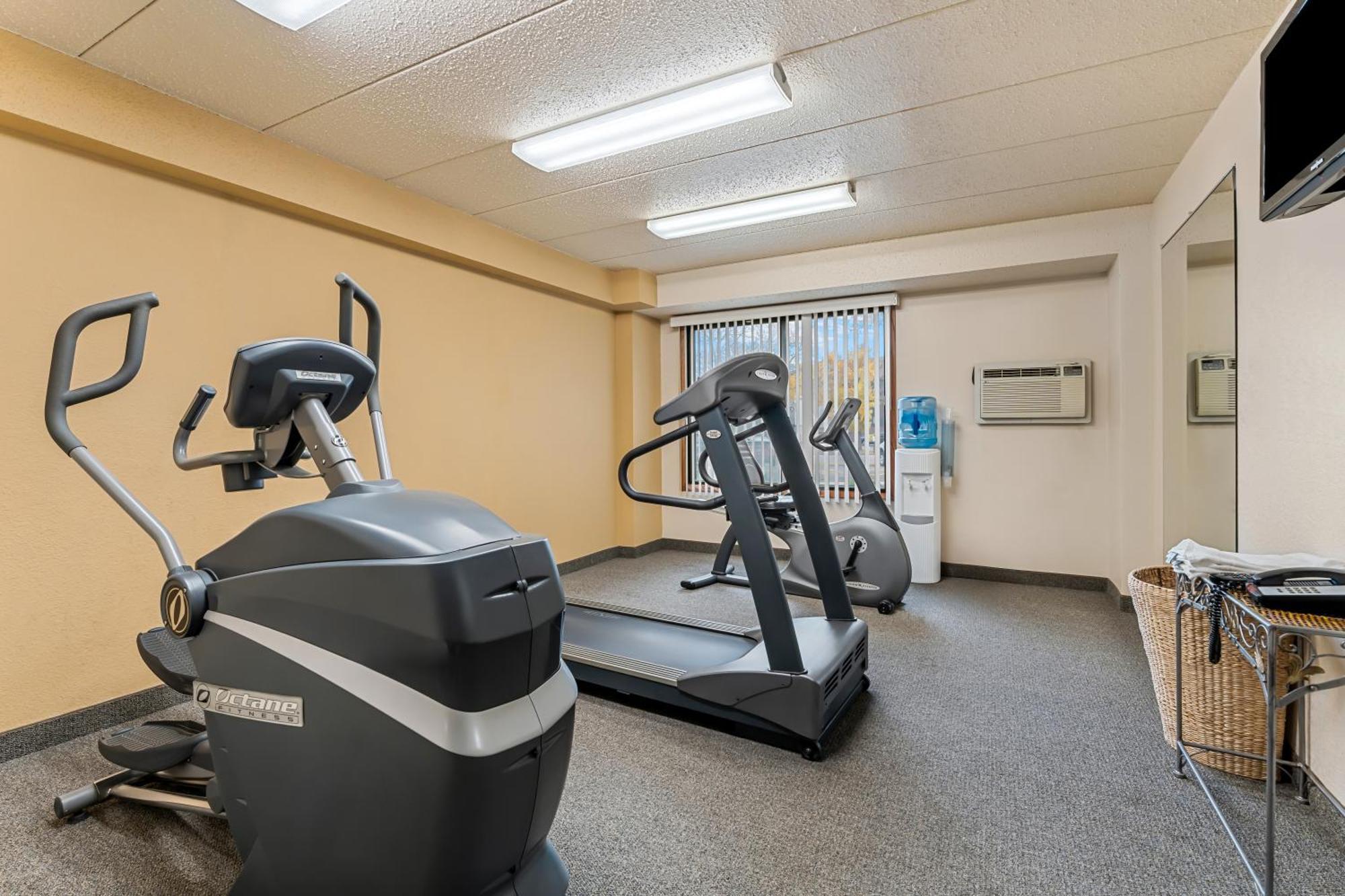 Days Inn By Wyndham Sioux Falls Bagian luar foto
